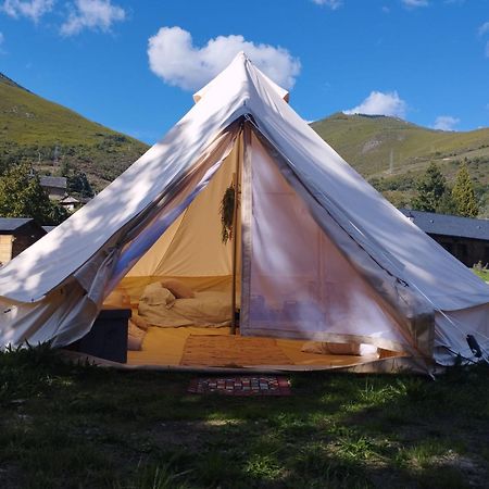 Camping La Zarapica - Palacios Del Sil Exteriér fotografie