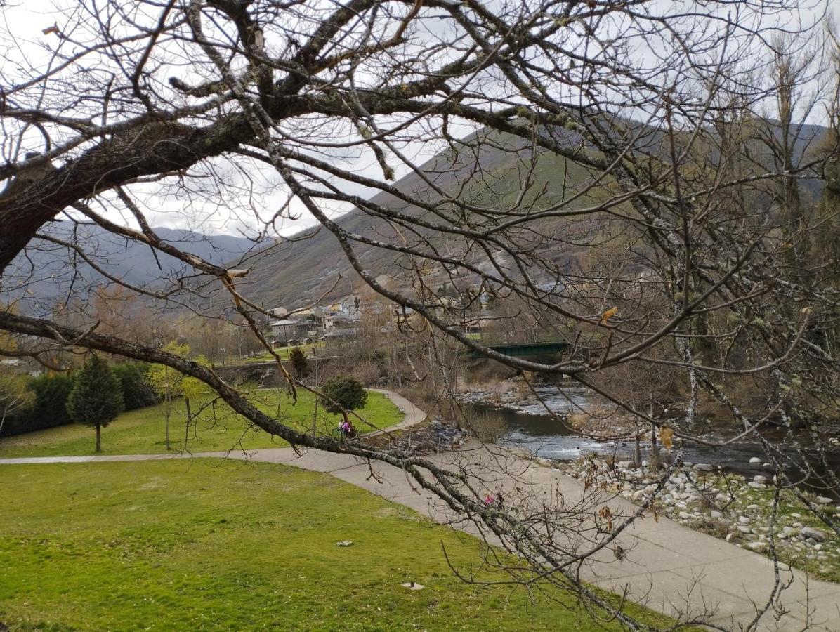 Camping La Zarapica - Palacios Del Sil Exteriér fotografie