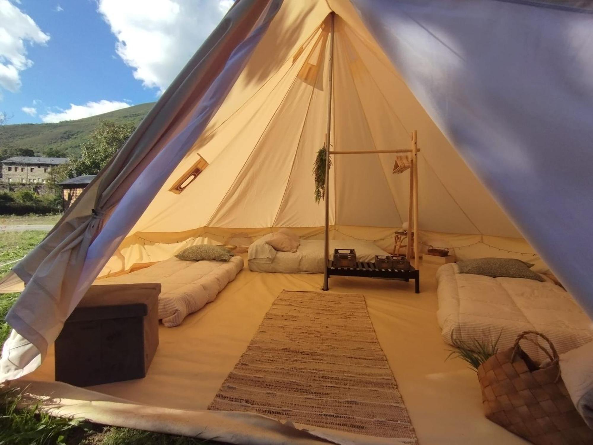 Camping La Zarapica - Palacios Del Sil Exteriér fotografie